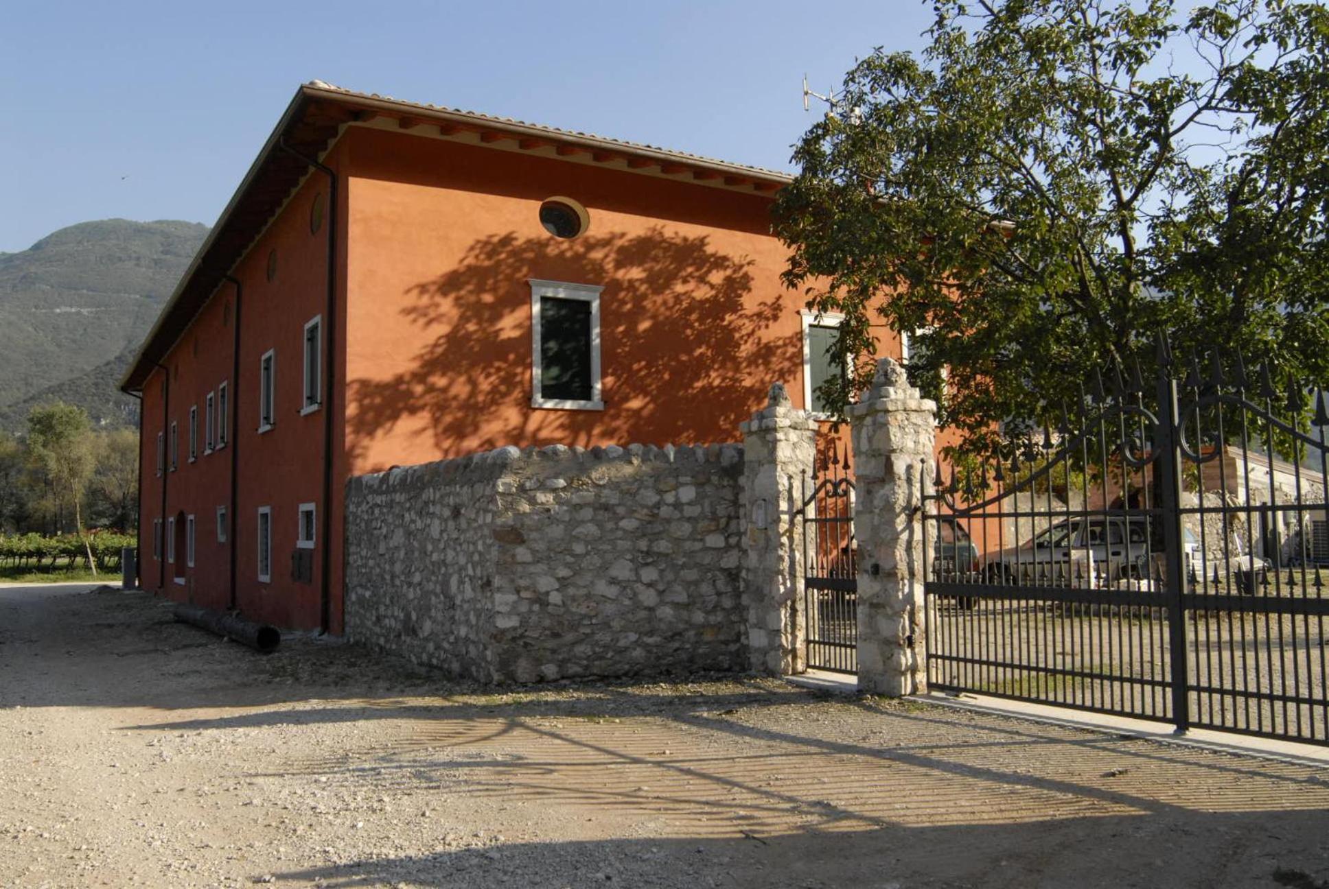 Agriturismo Al Palazzo Rivalta di Brentino ภายนอก รูปภาพ